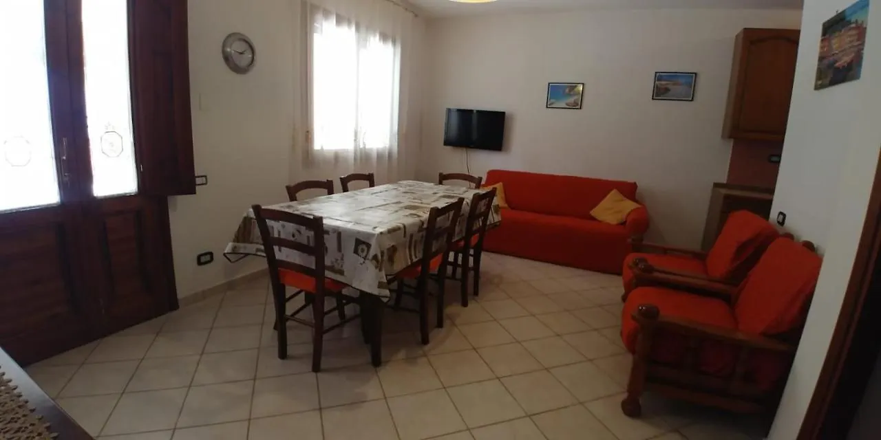Casa Giovanna Porto Pino 0*,